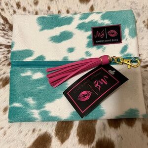 NWT Makeup Junkie Size small bag cosmetic tote